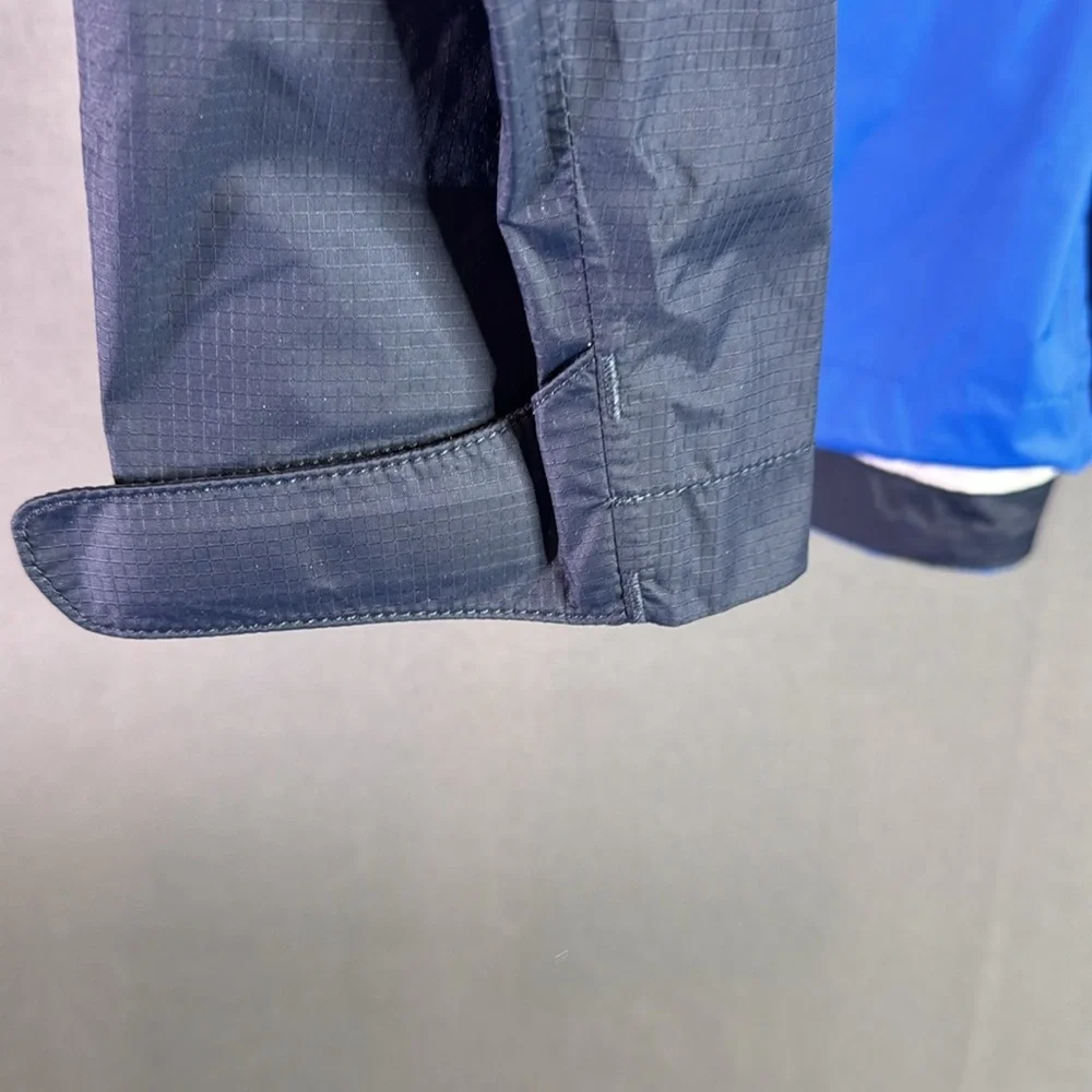 The North Face Men's Blue and Black Jacket size large - Picture 5 of 9